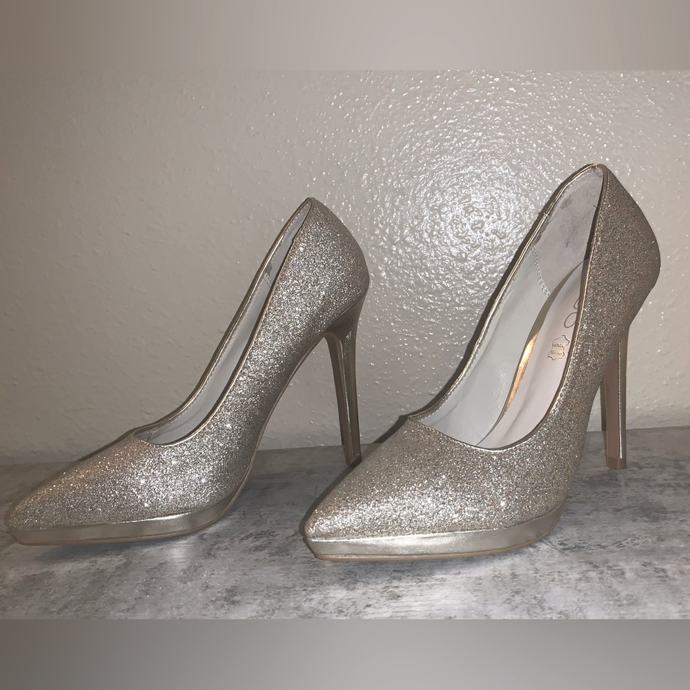 ALDO Sparkly Gold 4.5in Heels Size 6